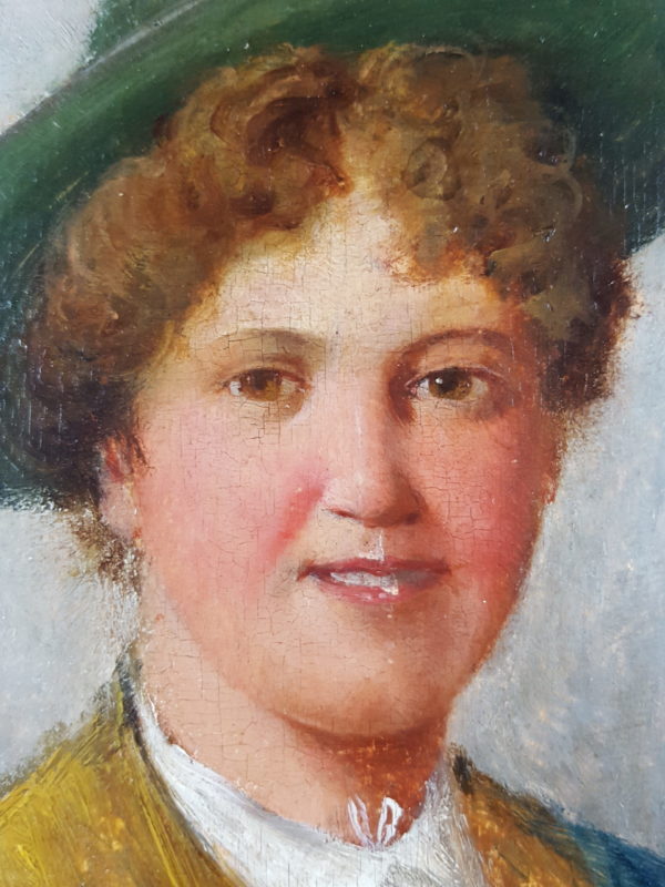 Young woman in hat - Image 3