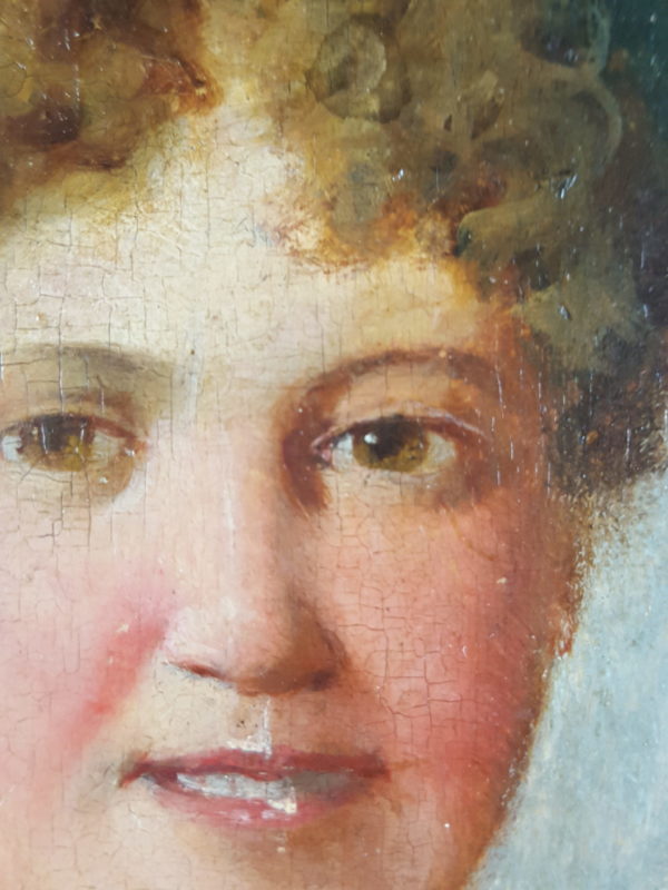 Young woman in hat - Image 5