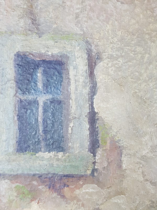 Old lady at an entrance - Image 5