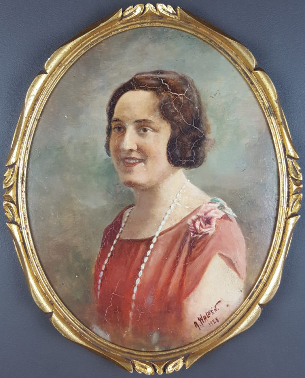 Portrait of a woman with a white necklace - Image 2