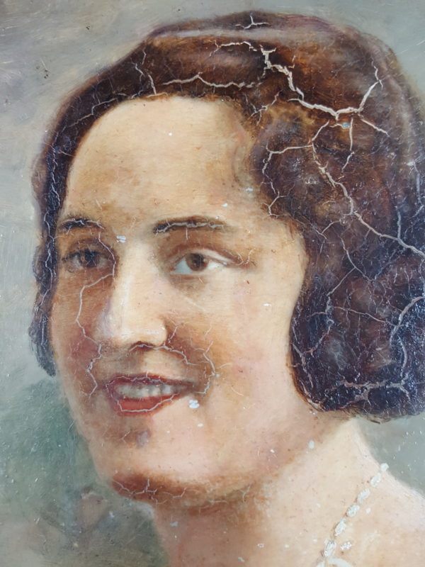 Portrait of a woman with a white necklace - Image 3